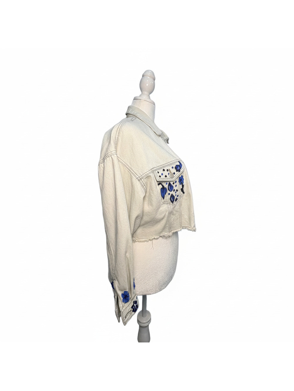 American Bazi Harmony Floral Embroidered Crop Denim Jacket Size Medium - Picture 4 of 8